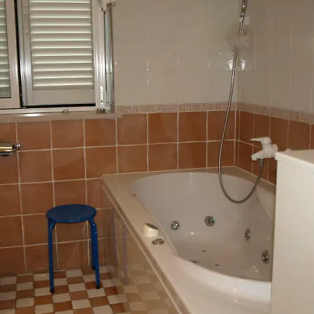 Issa Apartman Apartament *