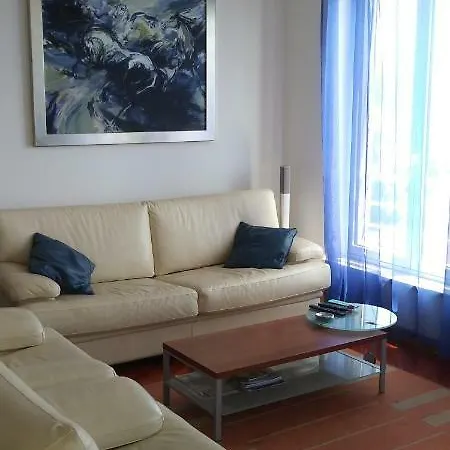 Issa Apartman Apartament *
